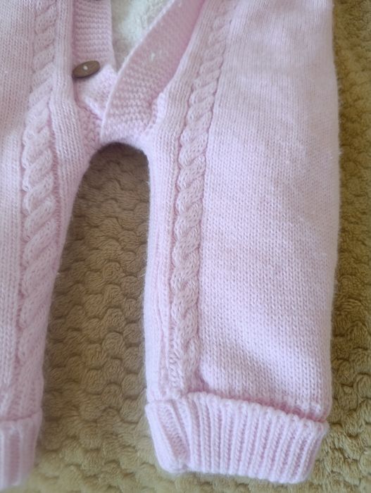 Теплый вязанный комбинезон.