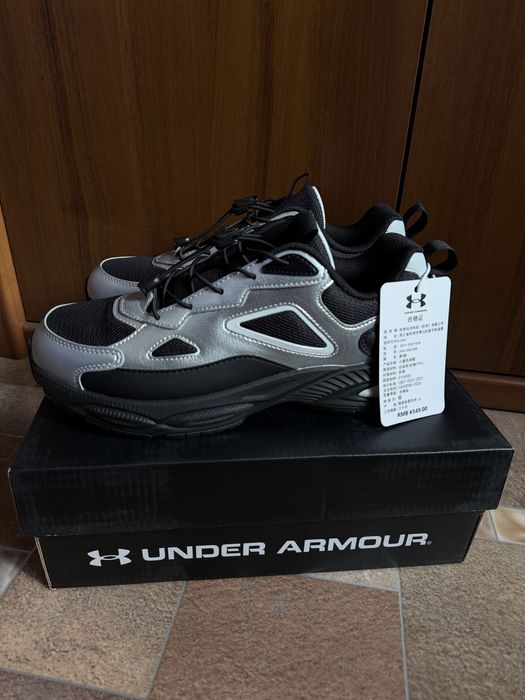 Кроссовки женские UNDER ARMOUR