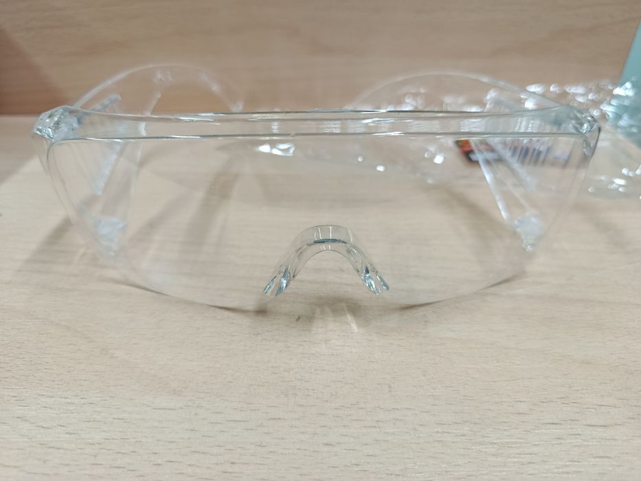 Продам защитные очки