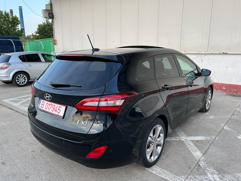 Hyundai I30/ 2015 /Panorama/Navi/Camera/