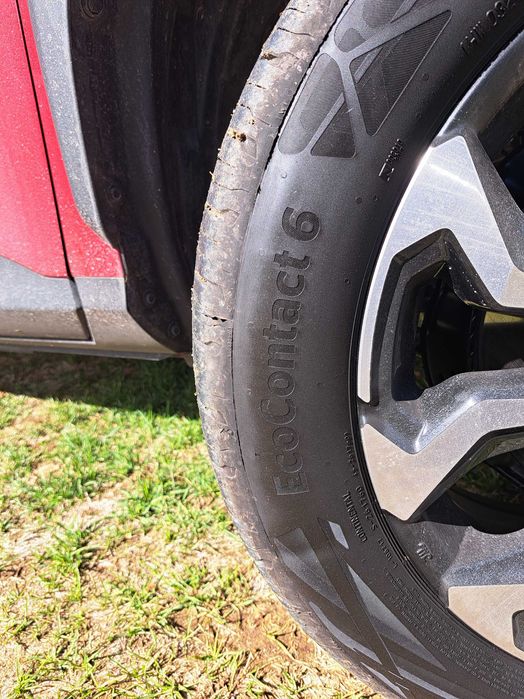 Гуми Continental Eco Contact 6 215 / 55 R 17 V