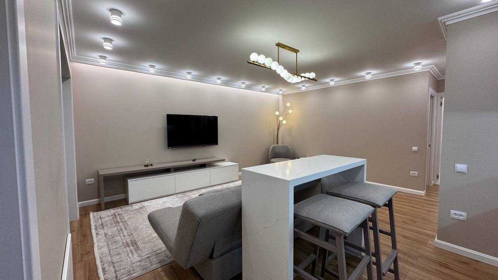 Сдается по Ул Алишер Новои  3х комнатная квартира