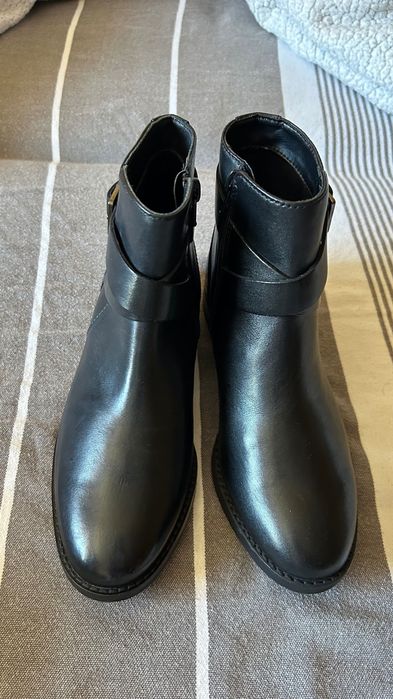 Кожени боти Clarks 35