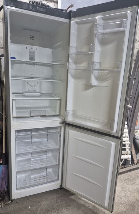 Продам холодильник LG  ga b409umda