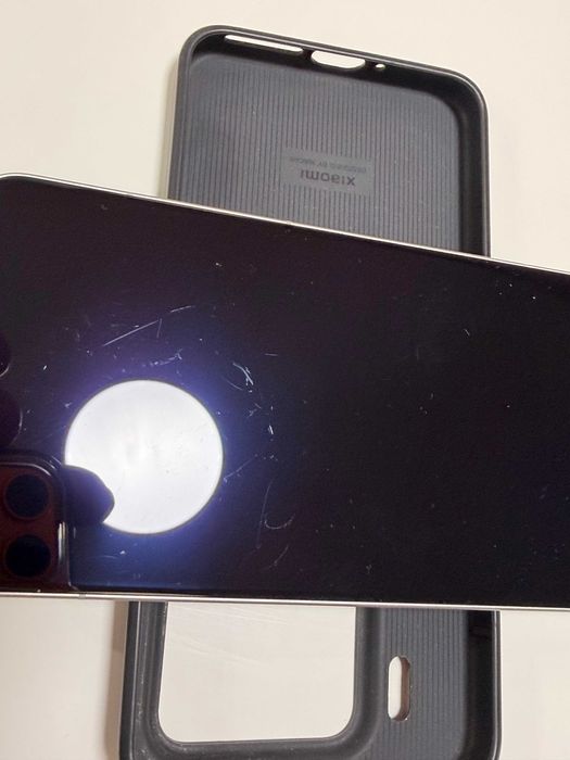 Xiaomi 15 – 12GB RAM / 128GB, на 8 месеца