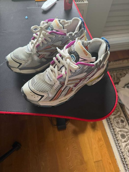 balenciaga runner