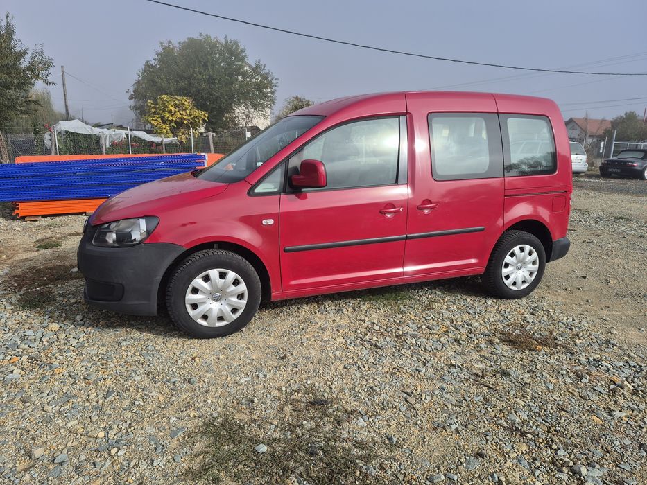 VOLKSWAGEN Caddy 2012 — imagine 2