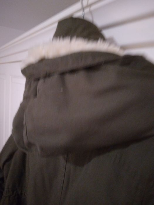 Haina de iarna cu glugă