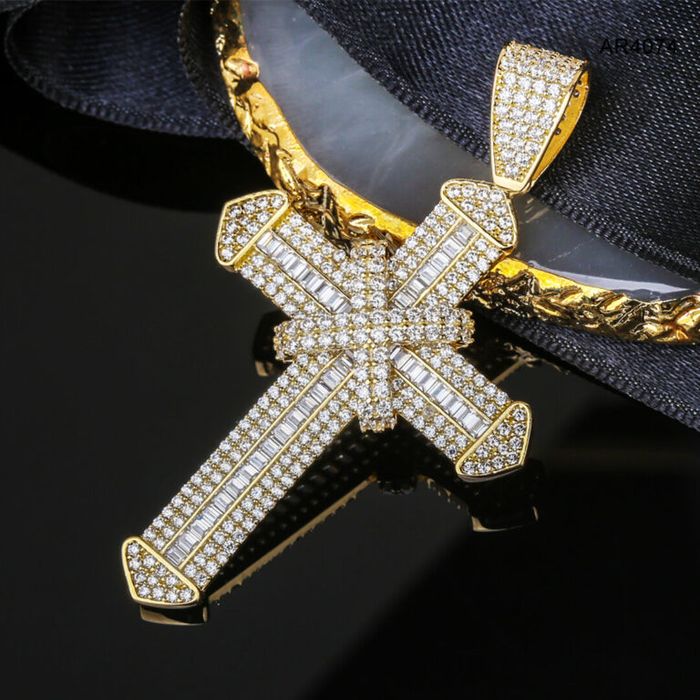 Pandantiv AUR 14K Tip Cruce model deosebit ARJEWELS