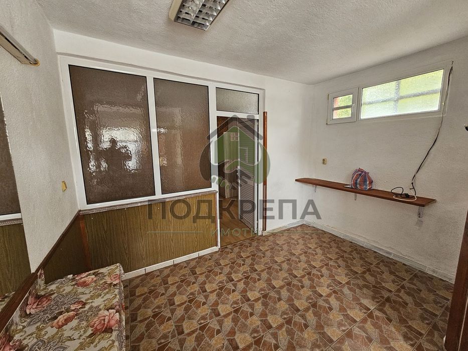 Продава се Магазин в Съединение - 32 кв.м за 875 €/кв.м - Снимка #2