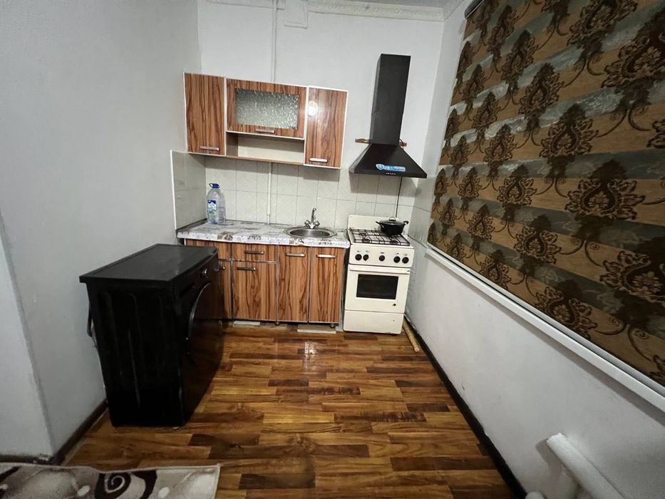 Сдается 1 комнатная квартира 
C обстановкой
В горде Алмалыке