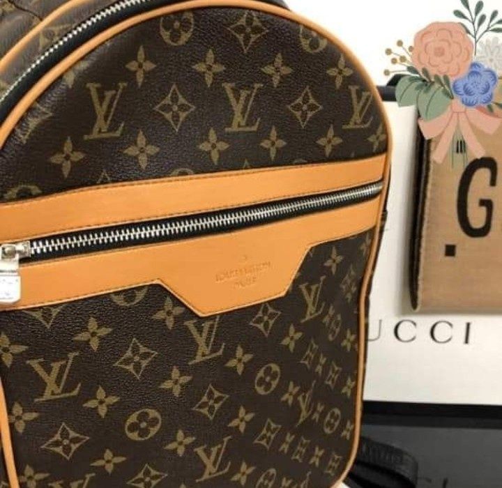 Rucsac unisex LV,super model, saculet, etichetă