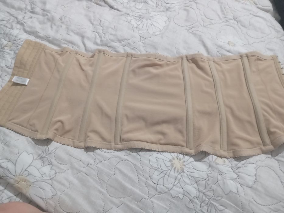 Продаётся фирменный корсет