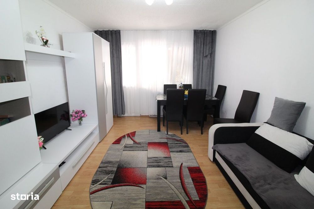 Vând apartament 4 camere în Hunedoara, M7-Trandafirilor, parter înalt — fotografia 1