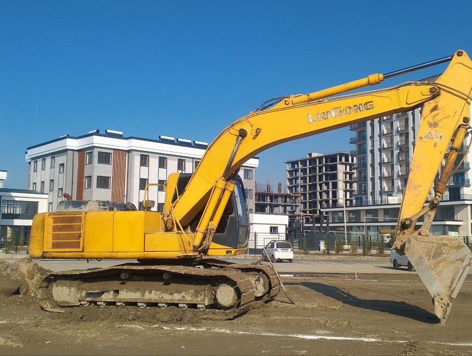 Эксковатор хизмати