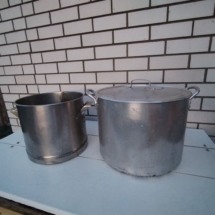Продам кастрюли.