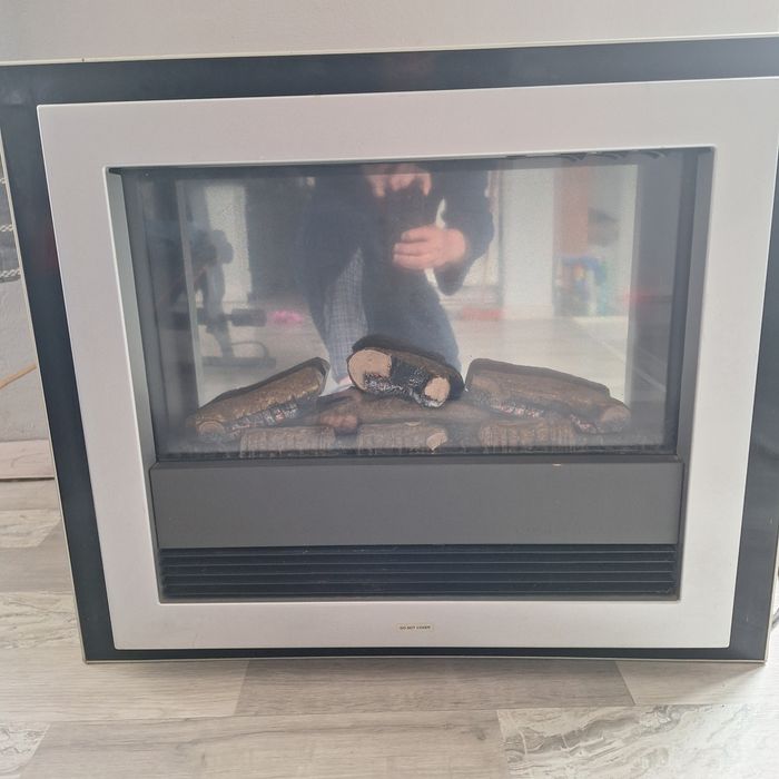 Șemineu electric da căldură si aer rece