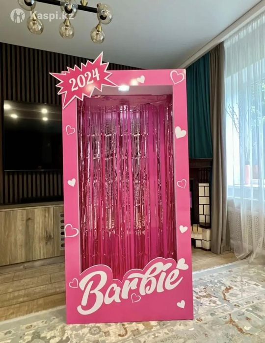 Коробка Барби для фотосесии.