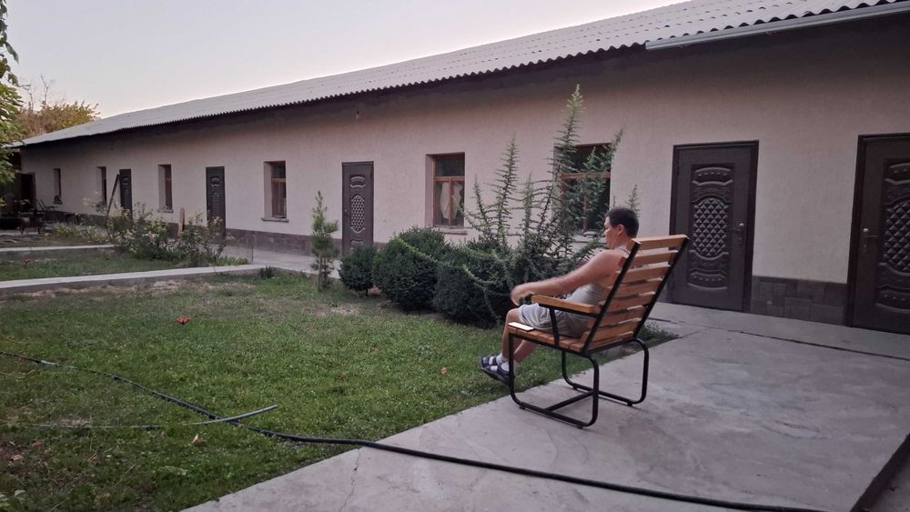 Скамейки , столы , кресла , комплектом