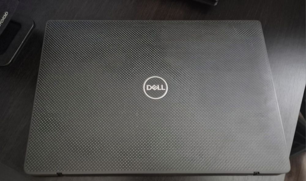 Ноутбук Dell   7300