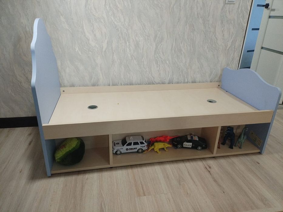 Детская кровать.