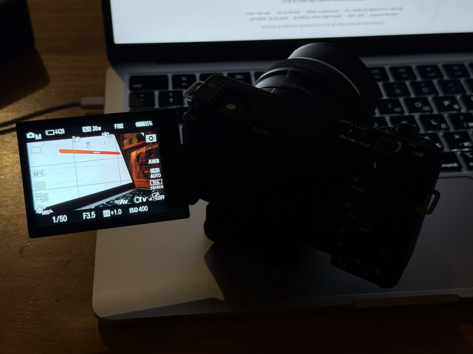 Sony ZV E10 камера