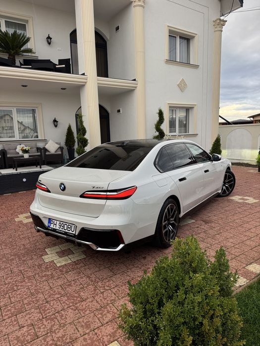 BMW Seria 7 2024 — imagine 3