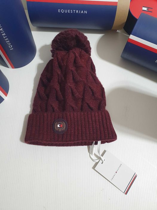 Caciula dama Tommy Hilfiger originala noua in cutie