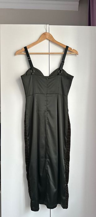 Продам вечернее зеленое платье