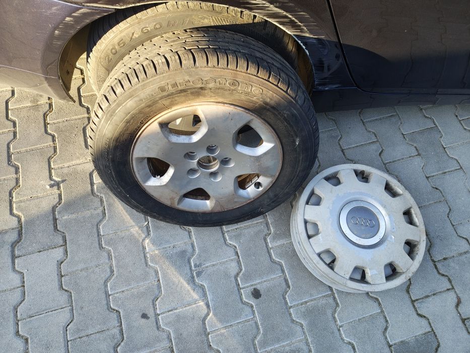 Продавам резервна гума за Ауди а3 15 цола