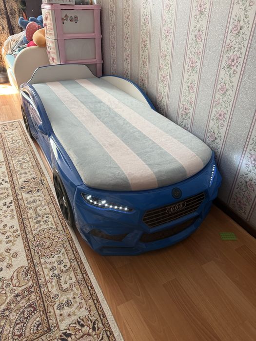 Детская машинка кровать