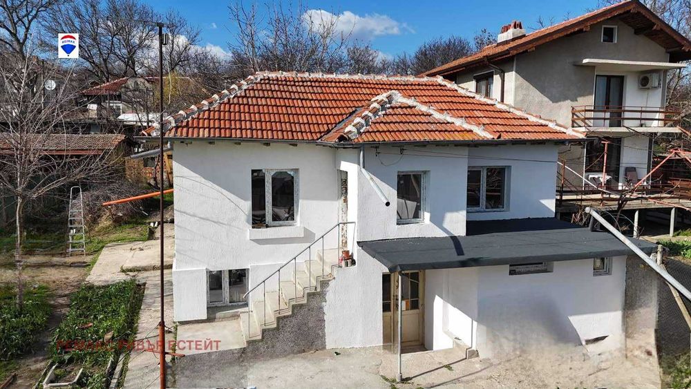 Продава се Къща в с. Червена вода, Област Русе - 110 кв.м за 845 €/кв.м - Снимка #2