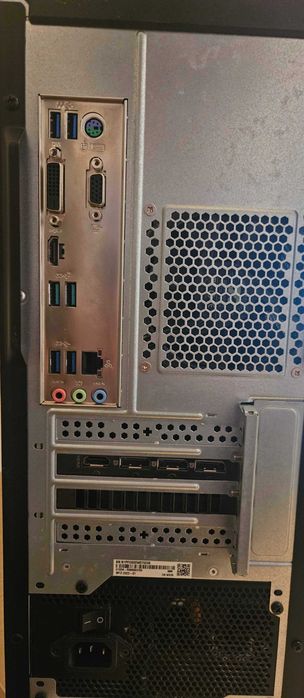 Calculator (PC) Ryzen 5 5600x cu RTX 3060 TI 8GB 32GB RAM DDR4