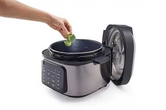 Чисто нов мултикукър Hisense HMC6SBK – неразпечатан!