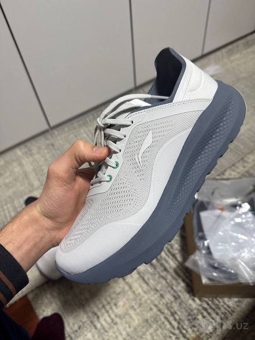 Krossovka Li-ning, Лининг