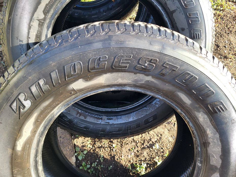 Летние шины Bridgestone 265/65/R17