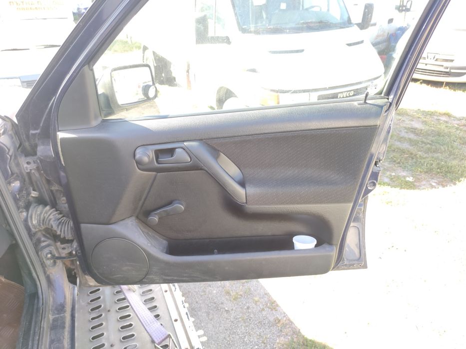 Vw golf 3/голф 3 1.6i на части