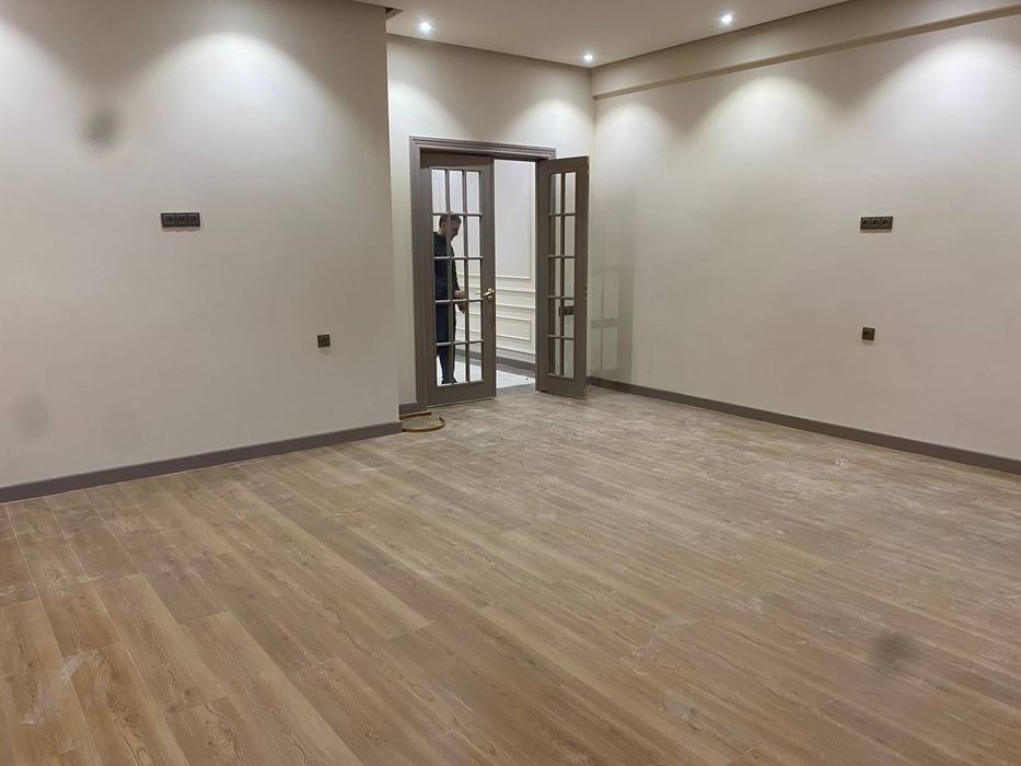 Квартира 3х комнат 140м2 жк Казахстан метро Минор Срочно Продажа