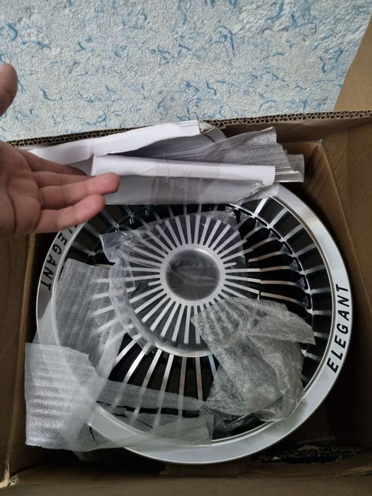 Elegant diska sotiladi narxini kelshamiz