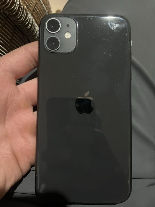 Продам Айфон 11 в хорошем состоянии