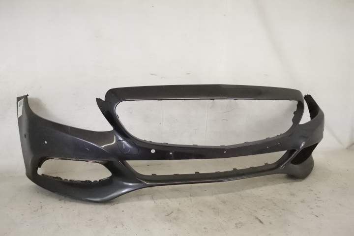 Оригинална предна броня със сензори и лява решетка на проектора в добр