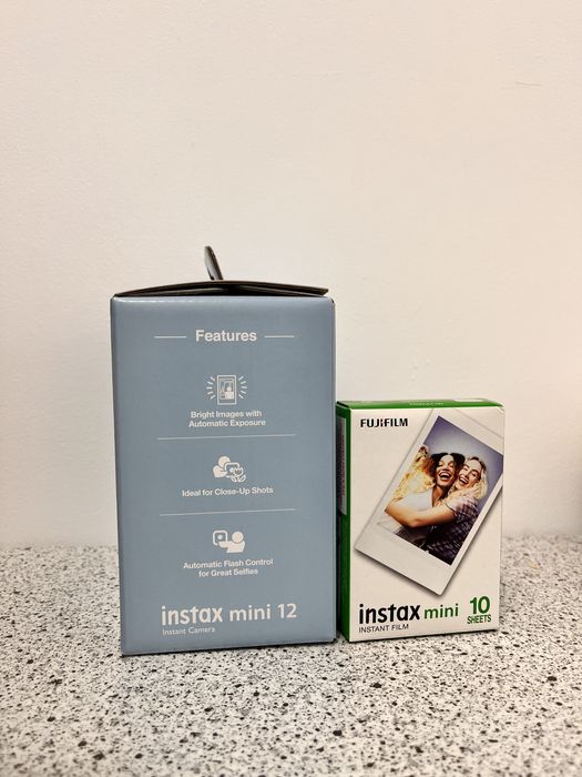 Fujifilm Instax Mini 12 NOU, SIGILAT + film inclus