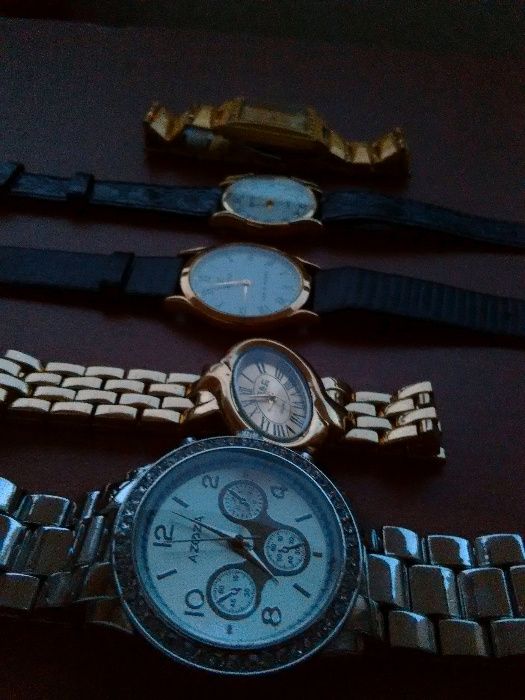 Луксозен часовник AZOZA