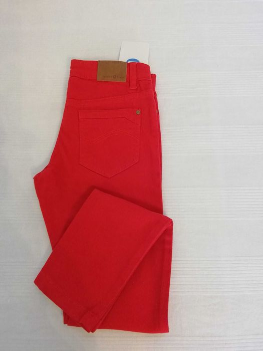 Нов детски панталон Mayoral за момче на 8 години.