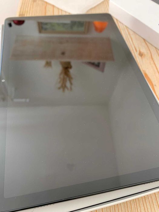 Vând tabletă nouă Samsung Galaxy A9+