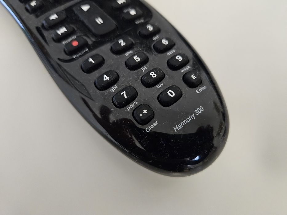 Telecomanda logitech harmony 300 - universala