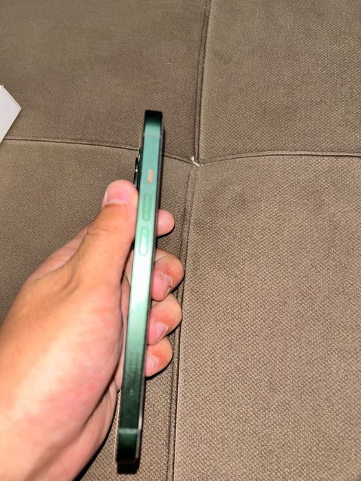 Продам Iphone 13,256 гб