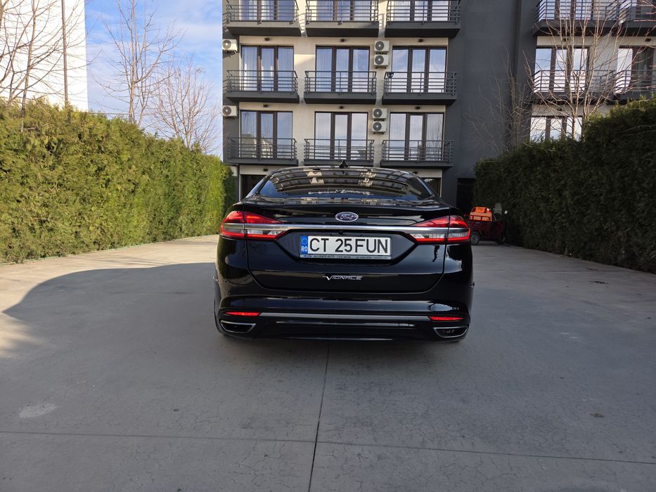 Ford Mondeo Vignale Hybrid 2020