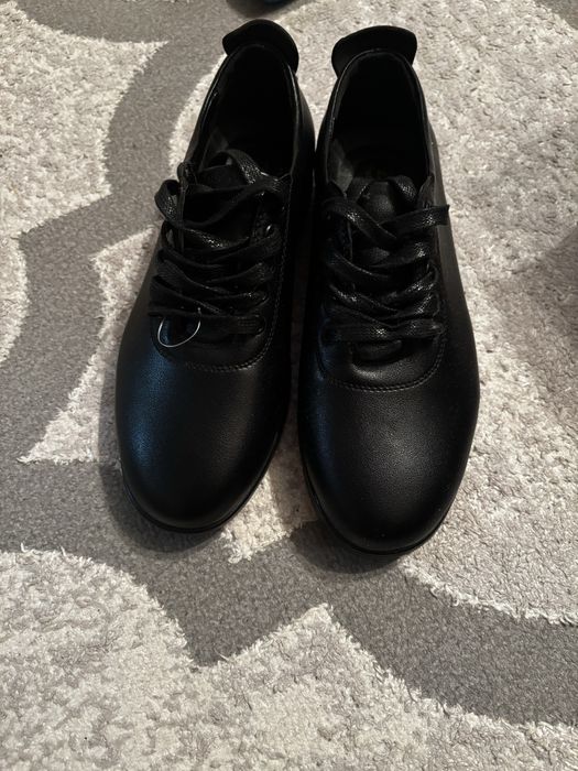 Продам туфли женские