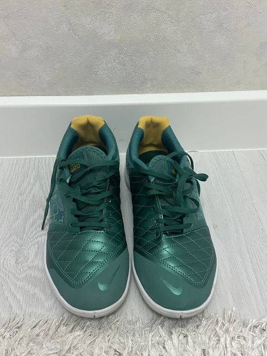 Футзалка Lunar gato